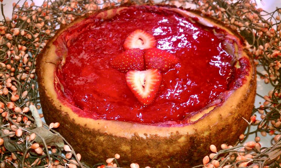 Traditional Cheesecake with Strawberry Glaze